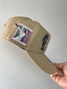 Gorra New Era 9FORTY A-Frame LA Dodgers Marrón – Parches Ilustrados Rosa (copia)