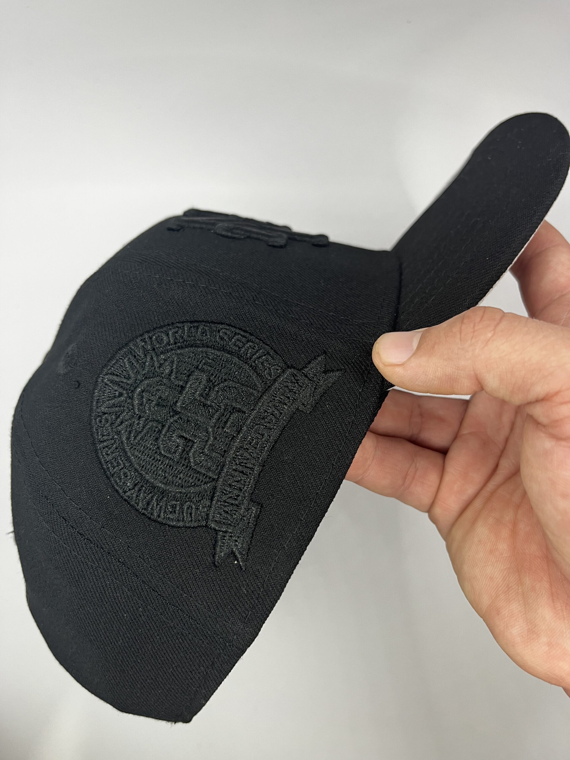 Gorra New Era 9FORTY New York Yankees Negra Subway Series 25 Aniversario Ajustable - Image 4