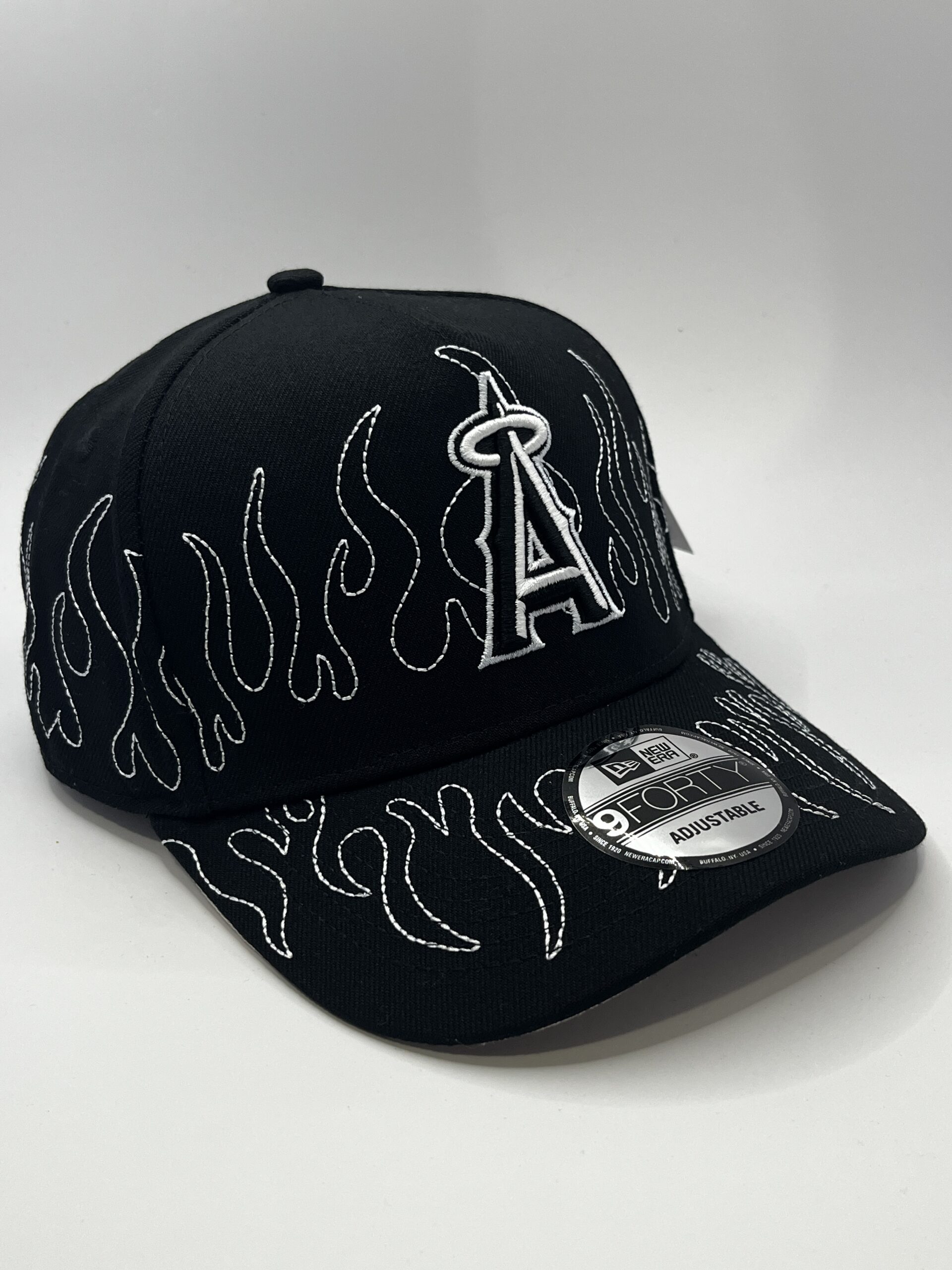 Gorra New Era 9FORTY Anaheim Angels Negra Flames Ajustable