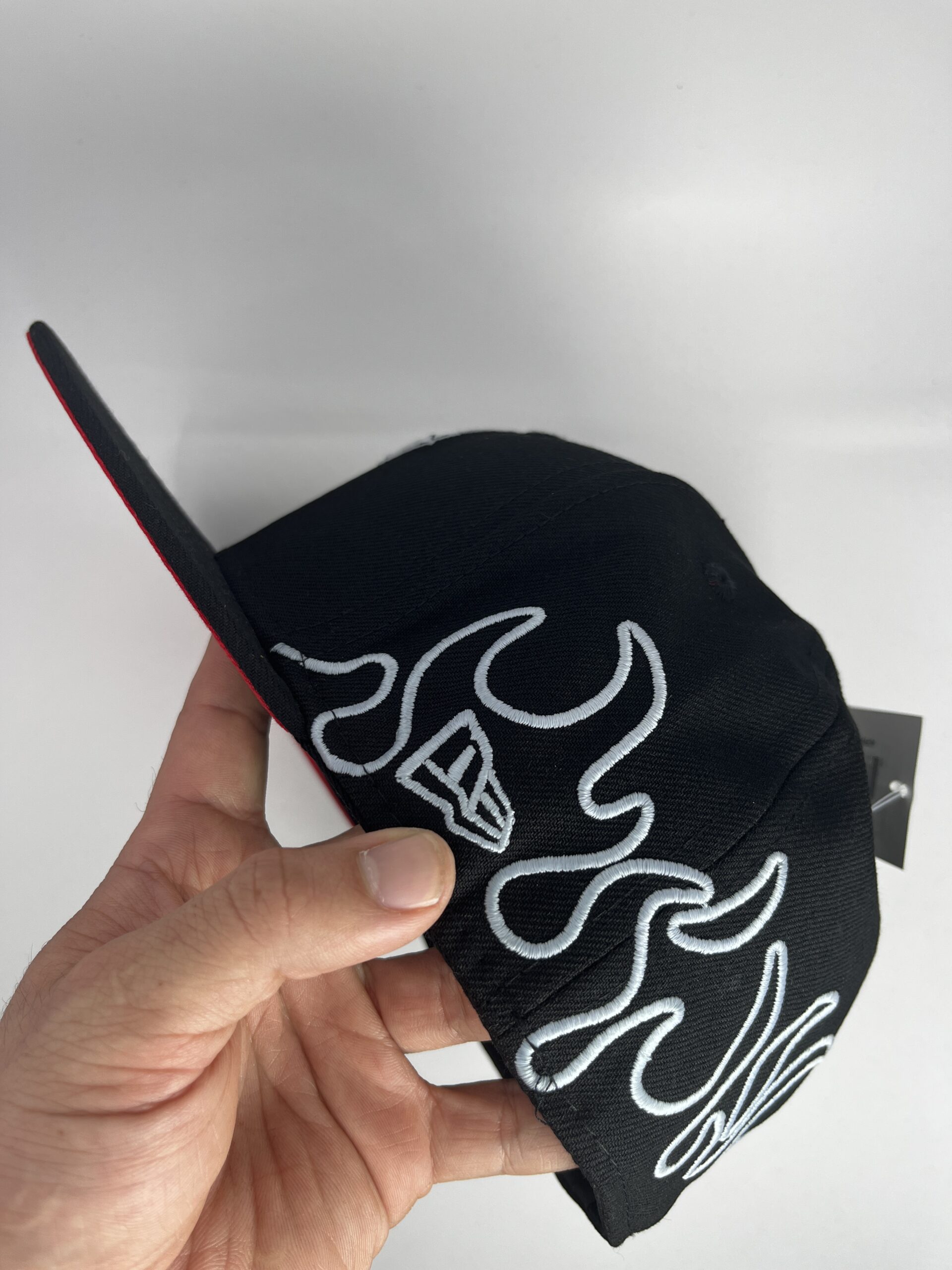 New Era 59FIFTY Toronto Blue Jays Negra Blanca Glow Llamas Talla 7 1/4 - Image 5