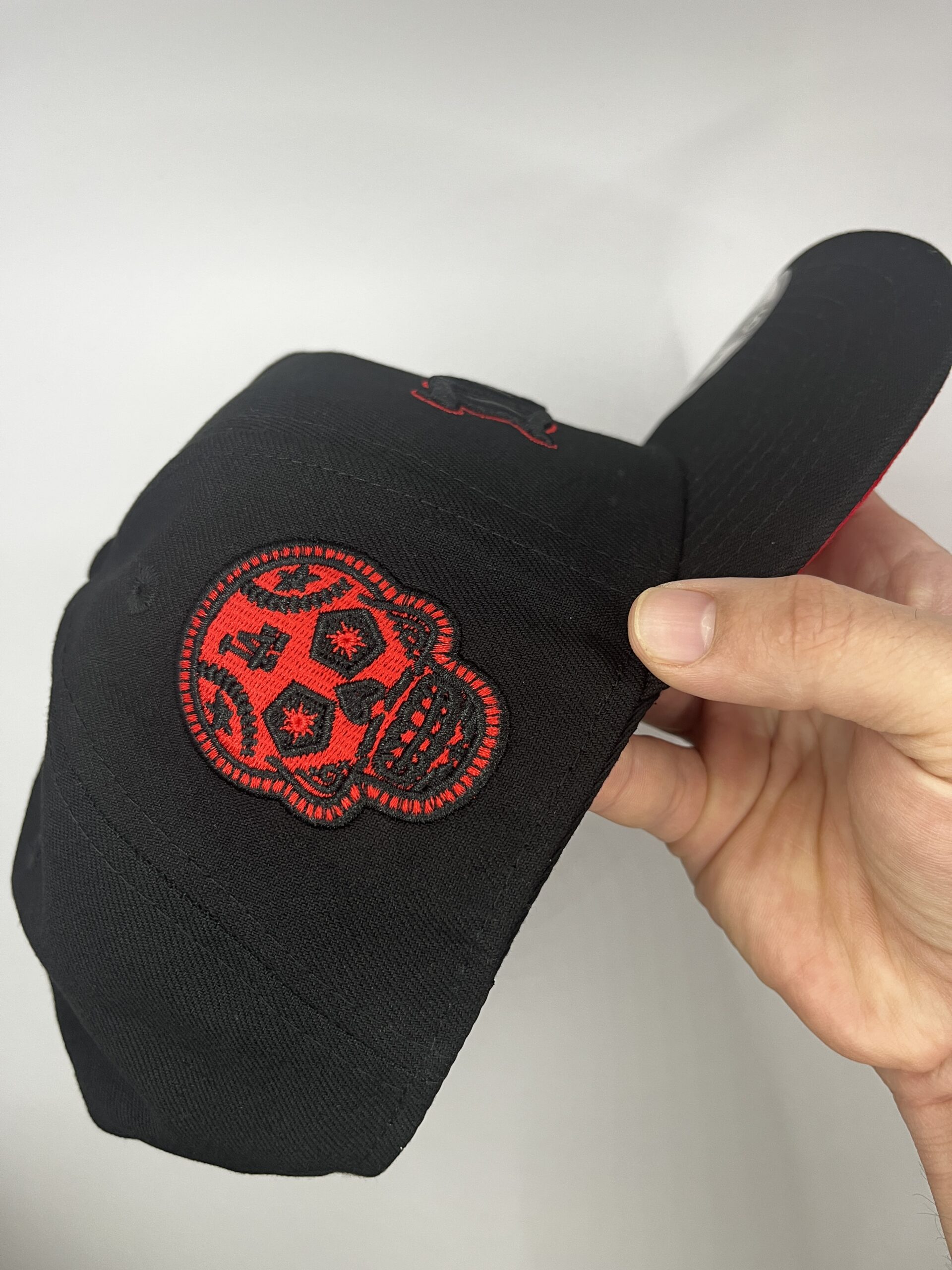 Gorra New Era 9FORTY Los Angeles Dodgers Negra Calavera Roja - Image 4