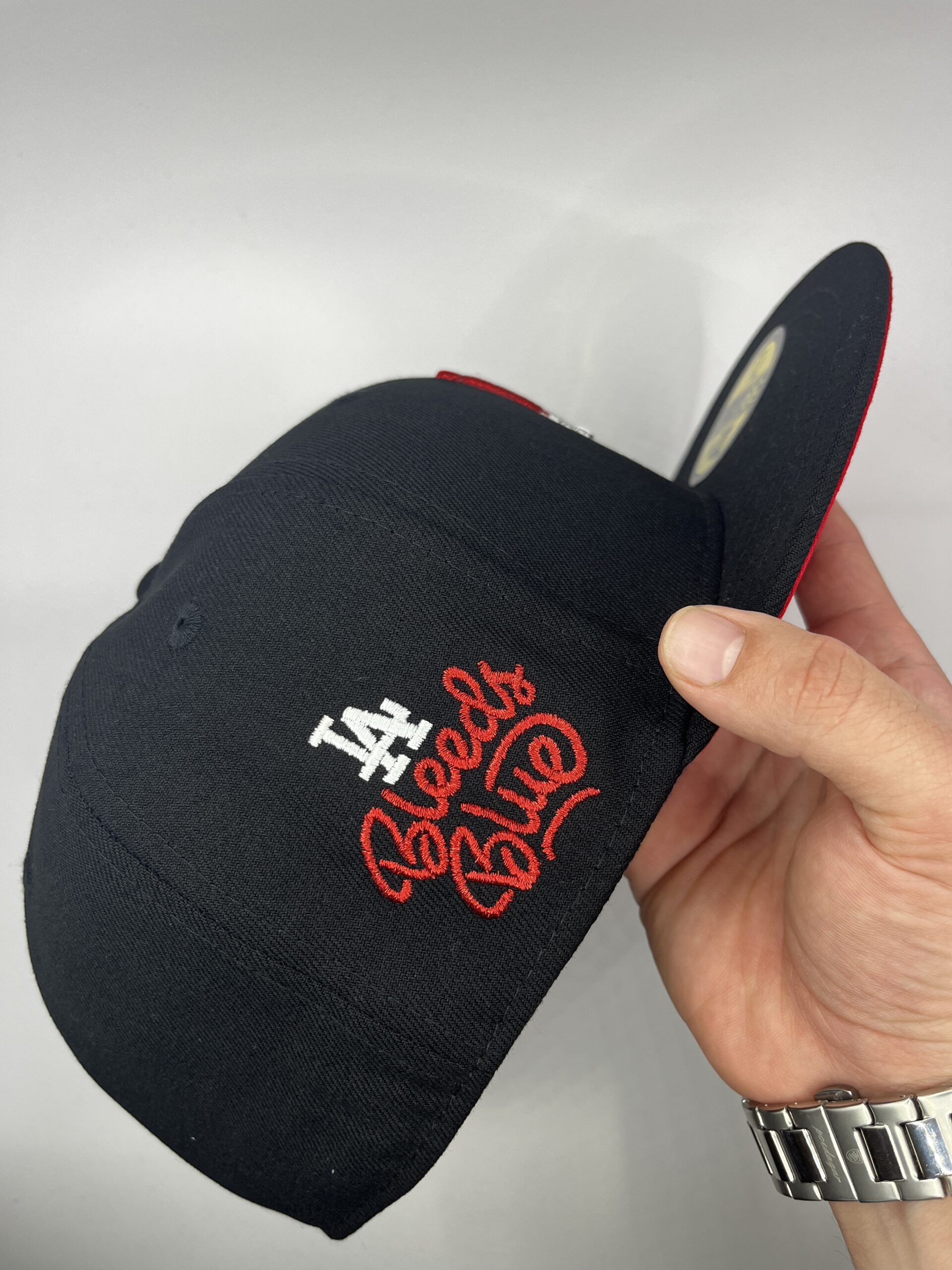 New Era 59FIFTY Los Angeles Dodgers Negra LA Drip Roja Talla 7 1/2 - Image 4