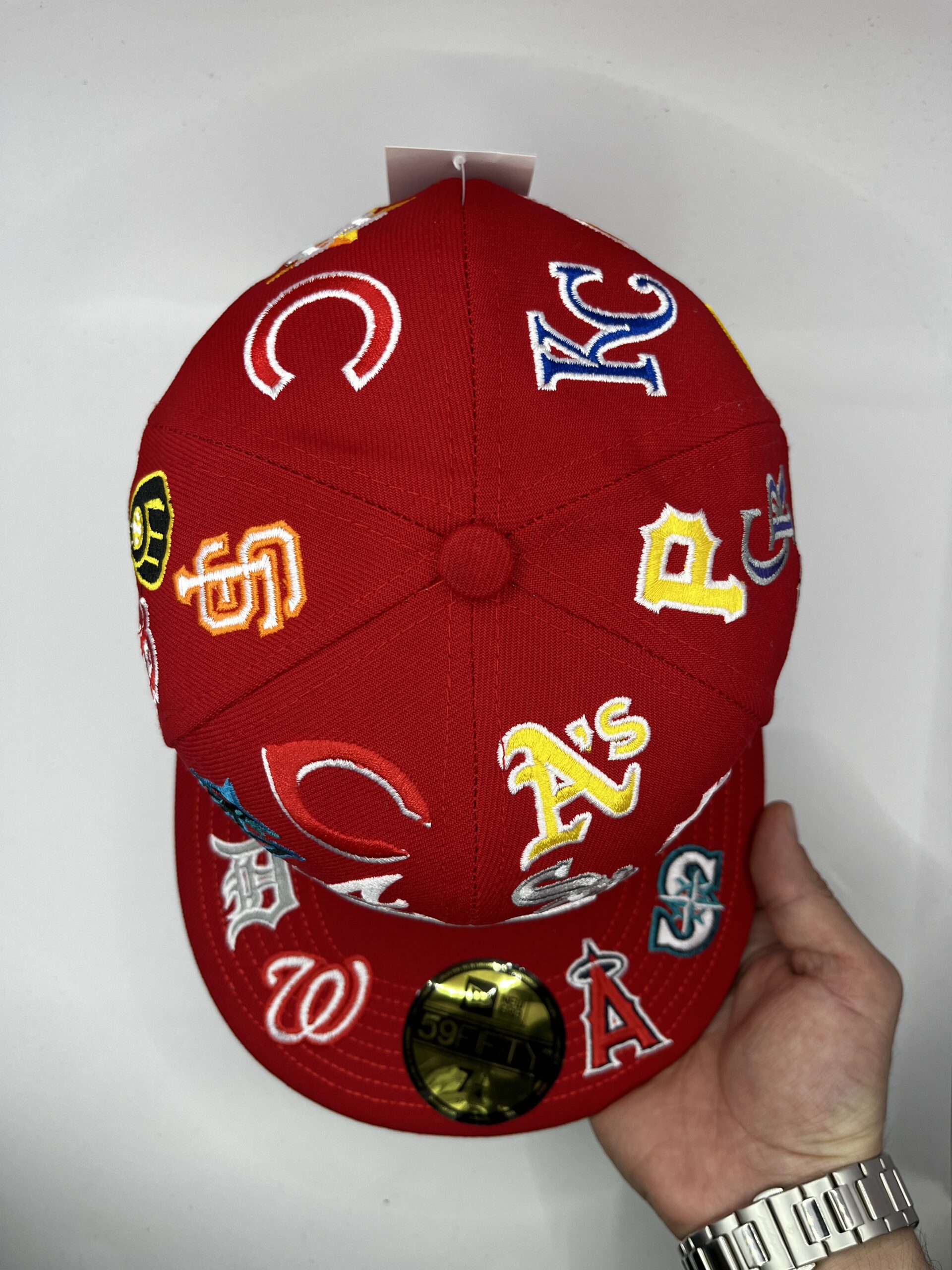 New Era 59FIFTY MLB All Over Roja Talla 7 1/4 - Image 4