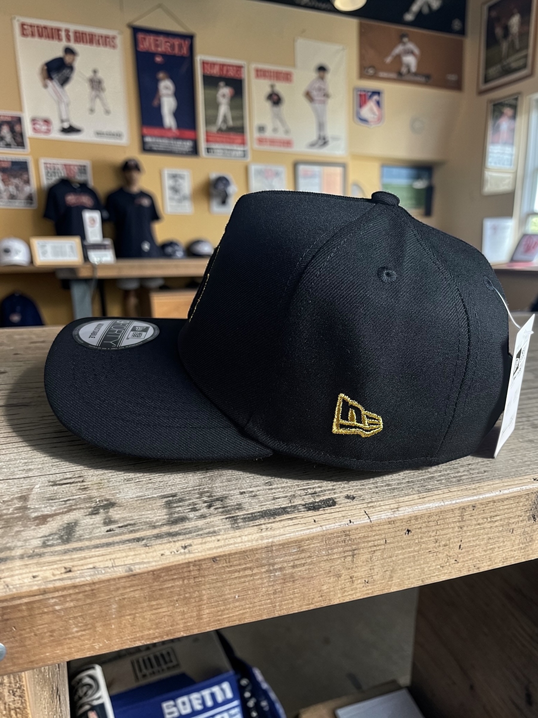 Gorra Los Angeles Dodgers Negra 9FORTY World Series 2025 Dorada - Image 5