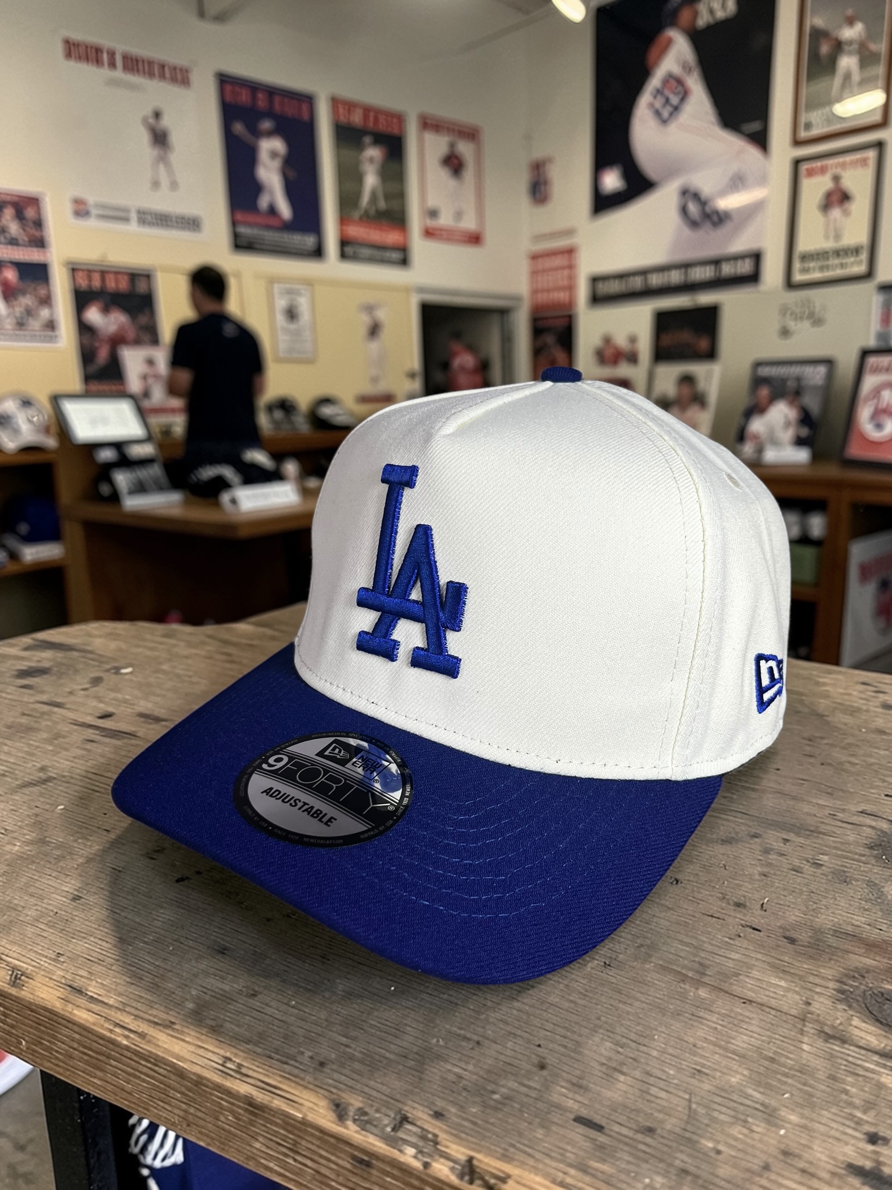 Gorra Los Angeles Dodgers Crema 9FORTY Clásica - Image 3