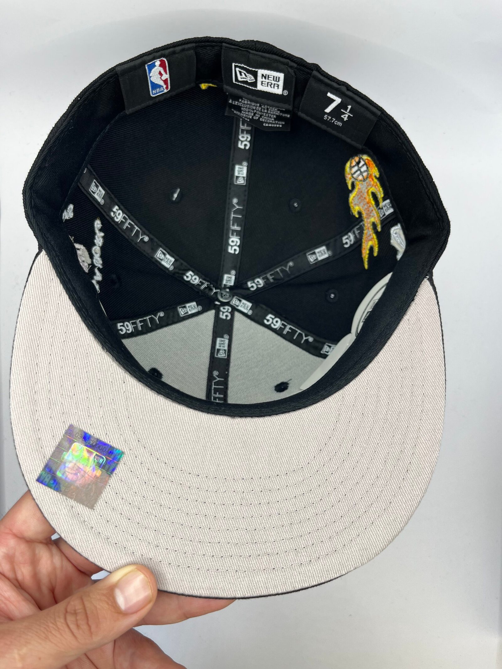 Gorra San Antonio Spurs Negra 59FIFTY New Era | Parche Estrellas 7 1/4 - Image 9